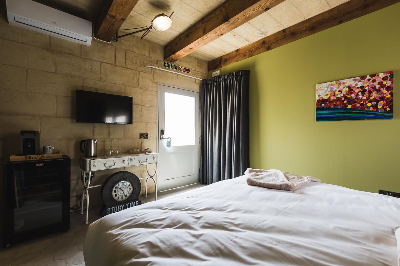Talbot & Bons Bed & Breakfast Gudja Exteriör bild