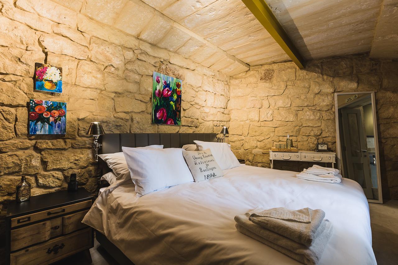Talbot & Bons Bed & Breakfast Gudja Exteriör bild
